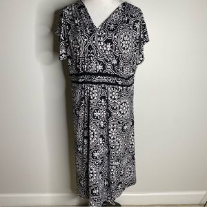 5/$25! PerSeption Woman black and white stretchy dress size 1X